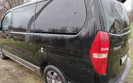 Hyundai Grand Starex Grand Starex I рестайлинг 2, 2011 год, 1 600 000 рублей, 4 фотография