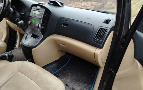 Hyundai Grand Starex Grand Starex I рестайлинг 2, 2011 год, 1 600 000 рублей, 18 фотография