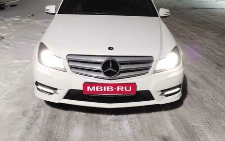 Mercedes-Benz C-Класс, 2013 год, 1 800 000 рублей, 2 фотография