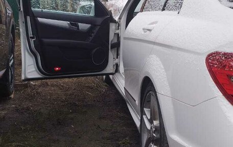 Mercedes-Benz C-Класс, 2013 год, 1 800 000 рублей, 11 фотография