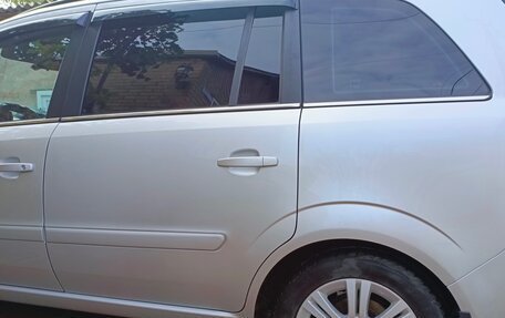 Opel Zafira B, 2010 год, 800 000 рублей, 5 фотография