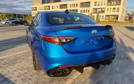 Alfa Romeo Giulia II, 2023 год, 9 000 000 рублей, 3 фотография
