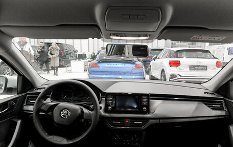 Skoda Rapid II, 2021 год, 1 450 000 рублей, 14 фотография