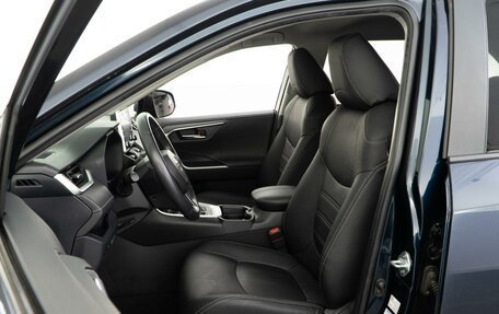 Toyota RAV4, 2020 год, 3 791 444 рублей, 10 фотография