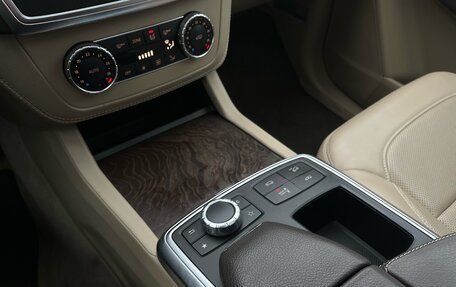 Mercedes-Benz GL-Класс, 2015 год, 3 199 000 рублей, 12 фотография