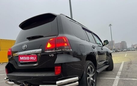 Toyota Land Cruiser 200, 2010 год, 3 150 000 рублей, 10 фотография