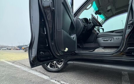 Toyota Land Cruiser 200, 2010 год, 3 150 000 рублей, 17 фотография