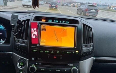 Toyota Land Cruiser 200, 2010 год, 3 150 000 рублей, 20 фотография