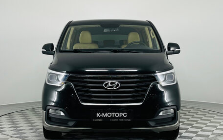 Hyundai H-1 II рестайлинг, 2021 год, 2 890 000 рублей, 2 фотография