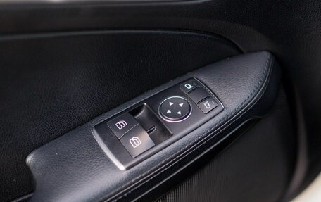 Mercedes-Benz SLK-Класс, 2012 год, 2 300 000 рублей, 19 фотография