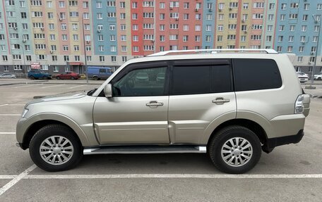 Mitsubishi Pajero IV, 2006 год, 990 000 рублей, 3 фотография