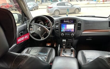 Mitsubishi Pajero IV, 2006 год, 990 000 рублей, 11 фотография