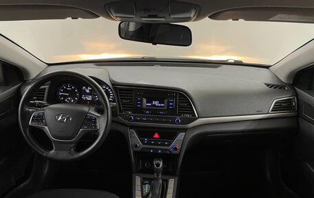 Hyundai Elantra VI рестайлинг, 2018 год, 1 550 000 рублей, 5 фотография