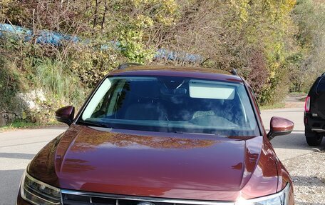 Volkswagen Tiguan II, 2021 год, 2 750 000 рублей, 1 фотография