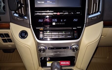 Toyota Land Cruiser 200, 2016 год, 5 500 000 рублей, 3 фотография