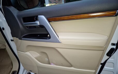 Toyota Land Cruiser 200, 2016 год, 5 500 000 рублей, 12 фотография