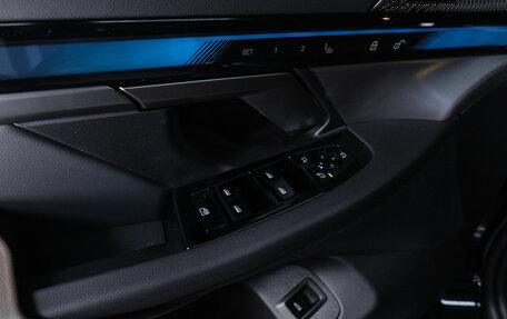 BMW 5 серия, 2025 год, 8 750 000 рублей, 29 фотография