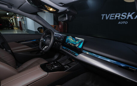 BMW 5 серия, 2025 год, 8 750 000 рублей, 23 фотография