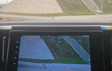 Toyota Vellfire II, 2018 год, 3 650 000 рублей, 2 фотография