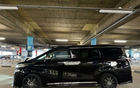 Toyota Vellfire II, 2018 год, 3 650 000 рублей, 26 фотография
