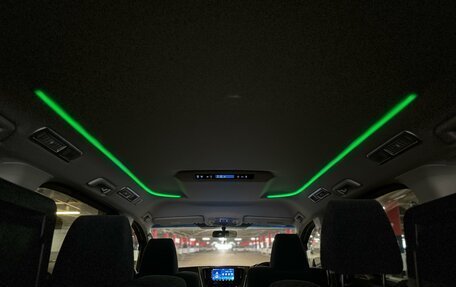 Toyota Vellfire II, 2018 год, 3 650 000 рублей, 18 фотография