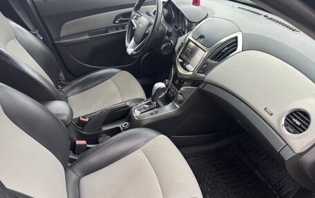 Chevrolet Cruze II, 2013 год, 800 000 рублей, 6 фотография