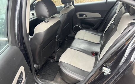 Chevrolet Cruze II, 2013 год, 800 000 рублей, 7 фотография