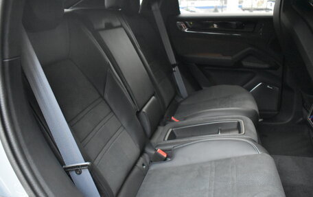 Porsche Cayenne III, 2025 год, 31 490 000 рублей, 19 фотография