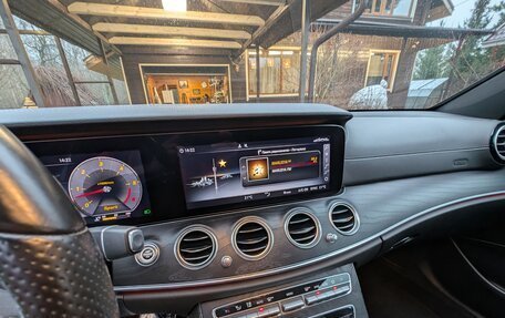 Mercedes-Benz E-Класс, 2019 год, 2 650 000 рублей, 8 фотография