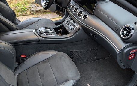 Mercedes-Benz E-Класс, 2019 год, 2 650 000 рублей, 7 фотография