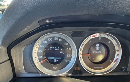 Volvo XC70 II рестайлинг, 2012 год, 2 000 000 рублей, 32 фотография