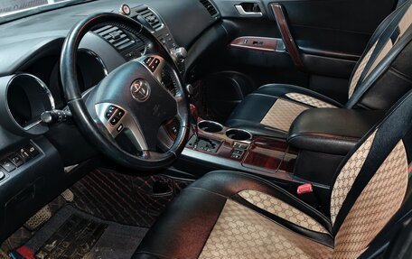 Toyota Highlander III, 2013 год, 1 650 000 рублей, 11 фотография