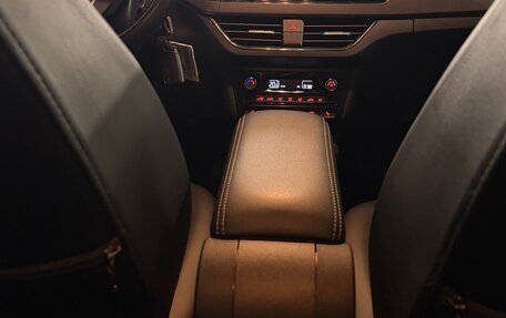 Volkswagen Polo VI (EU Market), 2021 год, 1 850 000 рублей, 13 фотография