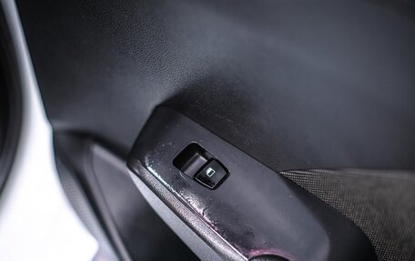 Hyundai Solaris II рестайлинг, 2017 год, 1 250 000 рублей, 19 фотография