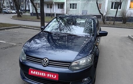 Volkswagen Polo VI (EU Market), 2012 год, 860 000 рублей, 1 фотография