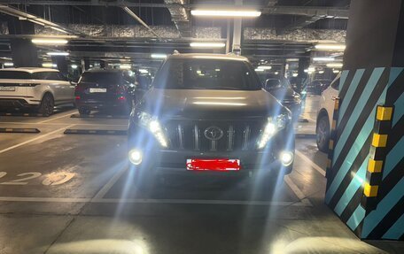 Toyota Land Cruiser Prado 150 рестайлинг 2, 2016 год, 4 700 000 рублей, 11 фотография