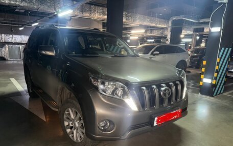 Toyota Land Cruiser Prado 150 рестайлинг 2, 2016 год, 4 700 000 рублей, 8 фотография