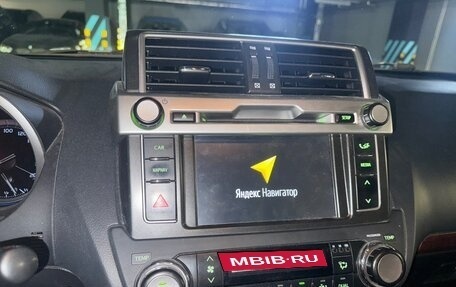 Toyota Land Cruiser Prado 150 рестайлинг 2, 2016 год, 4 700 000 рублей, 10 фотография