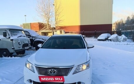 Toyota Camry, 2013 год, 1 350 000 рублей, 2 фотография