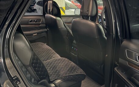 Ford Explorer VI, 2018 год, 3 100 000 рублей, 7 фотография