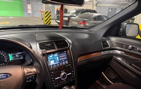 Ford Explorer VI, 2018 год, 3 100 000 рублей, 20 фотография