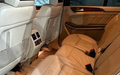 Mercedes-Benz GL-Класс, 2012 год, 2 400 000 рублей, 9 фотография