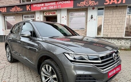 Volkswagen Touareg III, 2018 год, 4 100 000 рублей, 6 фотография