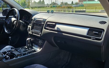 Volkswagen Touareg III, 2012 год, 2 200 000 рублей, 11 фотография