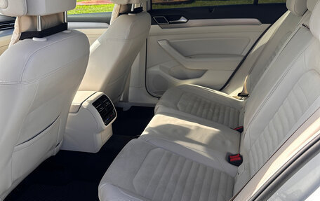 Volkswagen Passat B8 рестайлинг, 2016 год, 2 050 000 рублей, 12 фотография