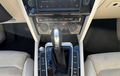 Volkswagen Passat B8 рестайлинг, 2016 год, 2 050 000 рублей, 11 фотография