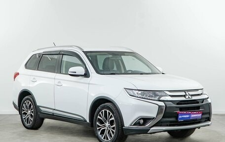 Mitsubishi Outlander III рестайлинг 3, 2015 год, 1 749 050 рублей, 1 фотография