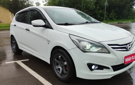 Hyundai Solaris II рестайлинг, 2014 год, 620 000 рублей, 1 фотография