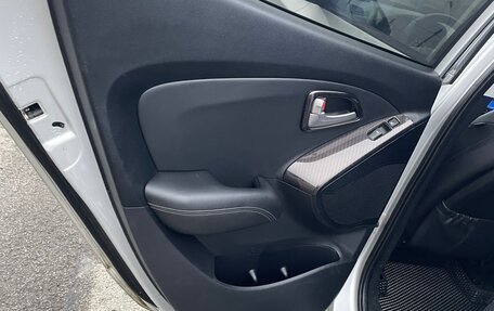 Hyundai ix35 I рестайлинг, 2011 год, 910 000 рублей, 8 фотография