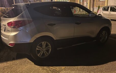 Hyundai ix35 I рестайлинг, 2011 год, 910 000 рублей, 13 фотография